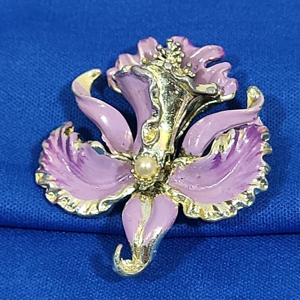 Vintage Enamel Brooch Orchid Flower Purple Ornate Hat Or Lapel Pin